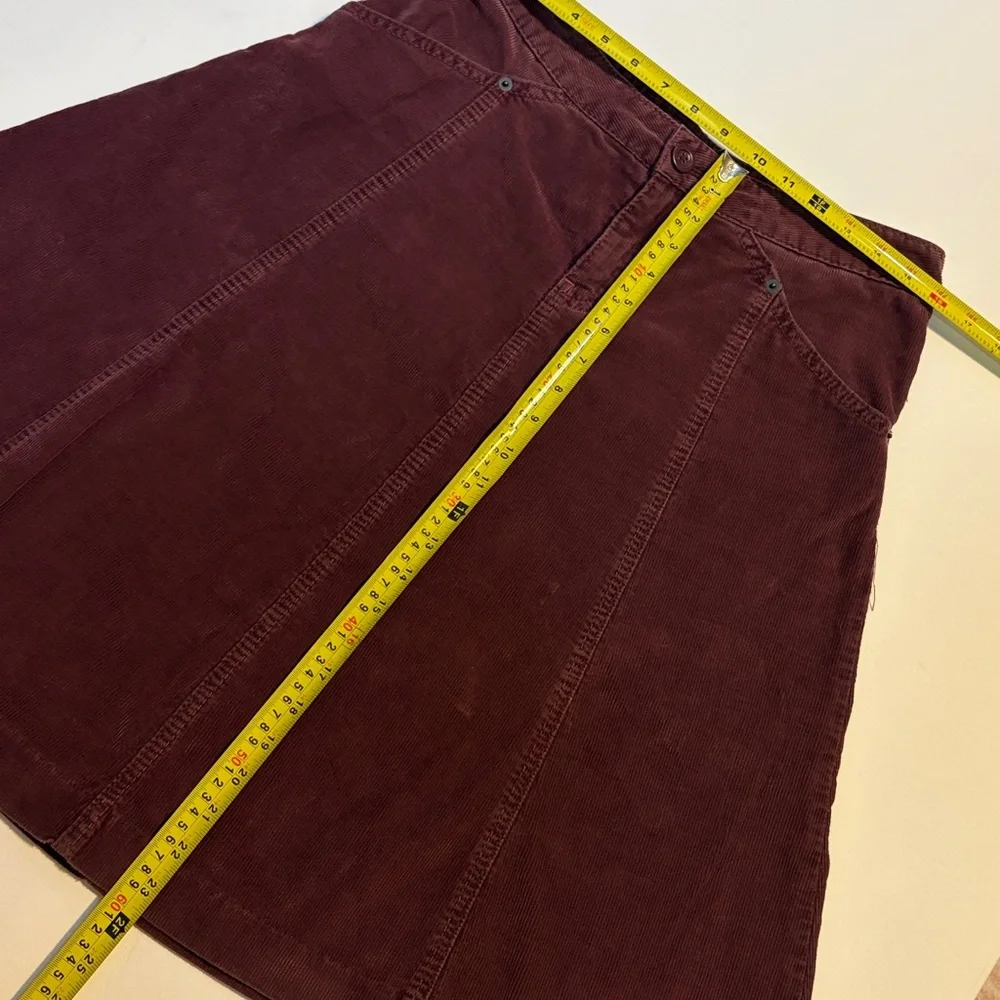 True Y2K vintage GAP corduroy, a- line skirt in plum, tag marked from 2004, EUC - Picture 9 of 9